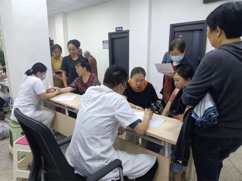 廣安 黨建聯建送健康 醫(yī)療服務進社區(qū)