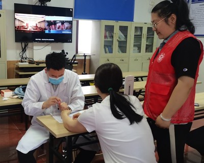 鄭州市金水區(qū)國(guó)基路街道開(kāi)展中醫(yī)健康科普咨詢活動(dòng)