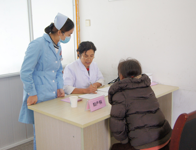 心系貧困群體 義診送溫情 恒美志愿者走進淮南孔店鄉開展愛心義診與健康咨詢服務